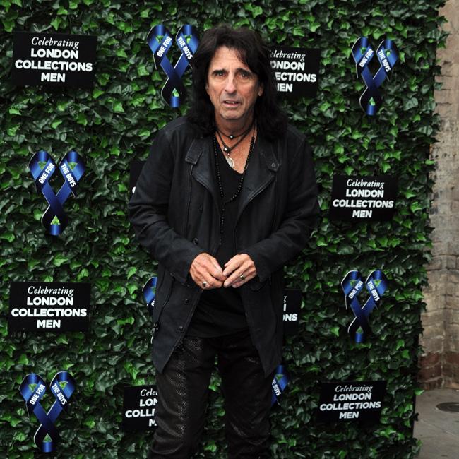 are alice cooper and ozzy osbourne friends
