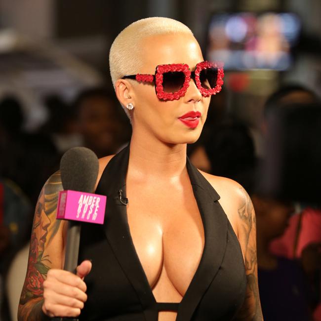 Amber Rose Defends Kanye West Its The Vibe
