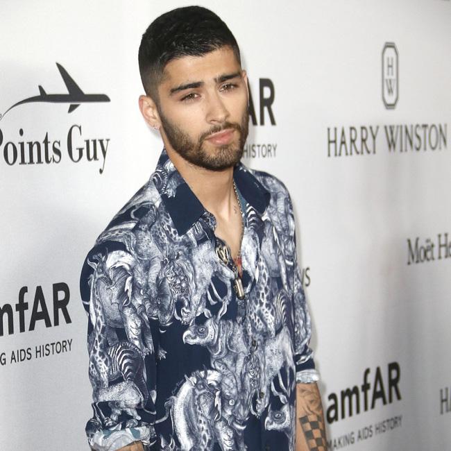Zayn Malik feels insecure about his life - Its The Vibe