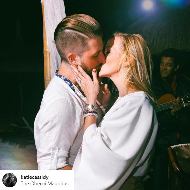 Katie Cassidy Is Engaged Its The Vibe